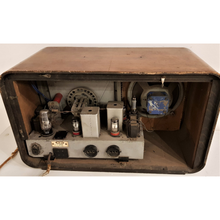 Kolekcjonerskie radio NRI Superphone 943U (?)