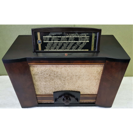 Radio Philips D57 – Monoster - No. 1 w 1938 r