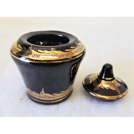 Piękny serwis kawowy- Czarny ze złoceniami- PRL